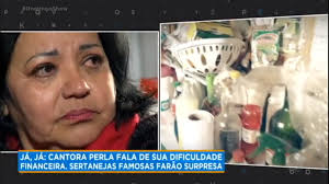 Perla chora e se diz envergonhada: "Tenho medo que me critique"