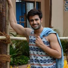 Pearl hails from an affluent business with punjabi background. Pearl V Puri Mobile Number Age Biography Asmita Sood And And Hiba Nawab Images Hiba Nawab And Pics Of Instagram Latest News And Asmita Sood Facebook Age Wiki Biography Pocket News