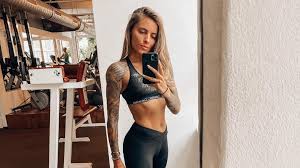 Sophia thomalla at 10.semper opernball in dresden. Sophia Thomalla Uble Beschimpfungen Wegen Bild
