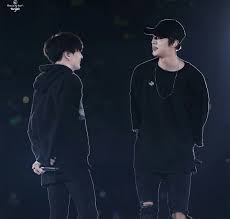 Di comebacknya kali ini, suga bts tampil dengan nama panggung solonya agust d. K Pop 1614966 Agust D Min Yoongi And Jin On Favim Com