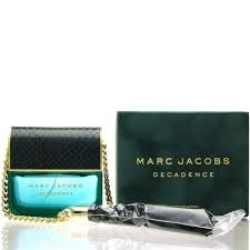 It has the sophistication of the classics, but with a totally new twist. Marc Jacobs Decadence Eau De Parfum 100 Ml Redzilla