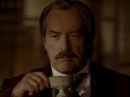 How in the hell did Cy know Flora was up to know good . I seen the show 8  times and still can't pinpoint when and how Cy caught