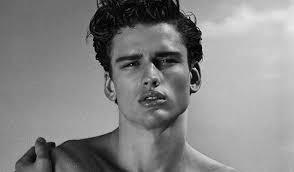 Új Rubin Pöttyös a láthatáron! Egy érzelmes, szexi katona talál rá a  szerelemre a Dear Aaron-ban