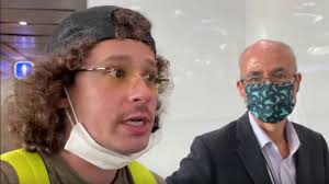 Luis arturo villar, mejor conocido como luisito comunica, actualmente es el youtuber mexicano con más seguidores al contar con más de 36 . Luisito Comunica Cannot Travel To Europe Due To Sinovac Noticieros Televisa