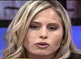 Entre 2009 y 2010 fue la presentadora de cásate conmigo (antes animado por soledad onetto), nadie está libre, chile, país de talentos y valientes. Elblogc