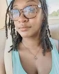 Kami Cunningham's Instagram, Twitter & Facebook