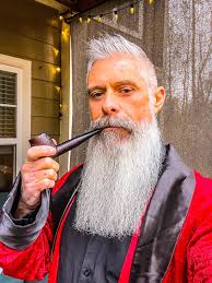 Thanks God Its Friday 🙌 . . . Oldman- Nutmeg Old Tobacco Hooked Eliquid  Subtank Mini