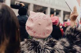 Sowohl die inneren als auch die äußeren schamlippen können gepierct werden. Grosse Innere Schamlippen Vollig Normal The Female Company