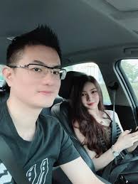 江- Tell me something girl Are u happy being driven by a handsome boy ?  我最漂亮的Instababe 朋友: diorlyna1028