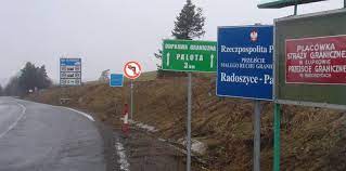 Od poniedziałku, 15 lutego słowacja zamyka dla ruchu osobowego i towarowego przejścia graniczne z sąsiadującymi państwami. Slowacja Zamyka Przejscie Graniczne W Radoszycach Isanok Pl