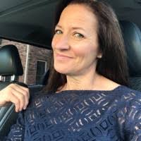 Gina Beirne's Instagram, Twitter & Facebook