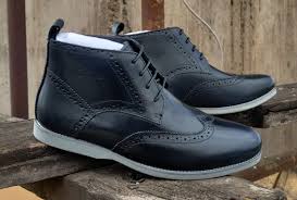 Utata ulianza baada ya kura za kituo cha kawaida kujumuishwa kwenye matokeo na kariri akazua upinzani. Juan Marley On Twitter Clarks Boots Sizes 40 45 Ksh 4500 Delivered Countrywide Use Link On Bio To Buy Kanairofear Kariri Njama Moses Kuria Ngong Https T Co Fjtya5vgnj