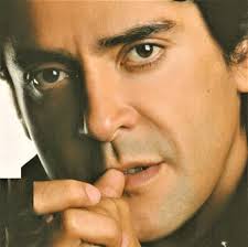 VÍCTOR HUGO CABRERA. #LosRostrosdelos80s Inicia en la tv siendo un niño en  la telenovela La Abuela y Las Aventuras de Tom Sawyer a finales de los 70s.  También en el cine incursiona