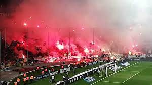 Στον παοκ δίνουν μεγάλη έμφαση στην κατάσταση του αγωνιστικού χώρου της τούμπας και συχνά προχωρούν σε βελτιωτικές εργασίες. Paok Arhs H Toympa Phre Fwtia Vid Sportime Gr