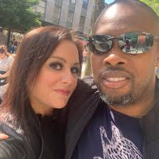 Good evening all, I am desperate to find pendant lights to go either side  of a mirror in chrome/silver colour with ribbed glass/crystal, anyone got  any idea where to find them? I