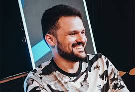 MIGUEL NUAS Music & Downloads