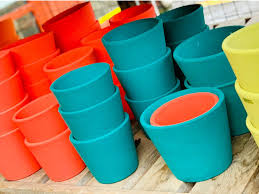 Painting plastic pots is that easy. Does Container Color Matter What Is The Effect Of Color On Planters