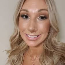 Shannon Crowley's Instagram, Twitter & Facebook