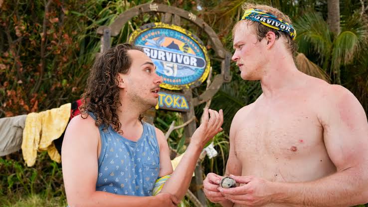 Survivor 51' contestant Brady Booker severs thumb, stays in game -  pennlive.com