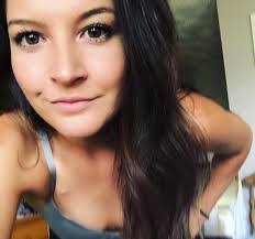 Amber Pollitt's Instagram, Twitter & Facebook