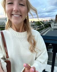 Emma Wynn (@emmawynn) • Instagram photos and videos