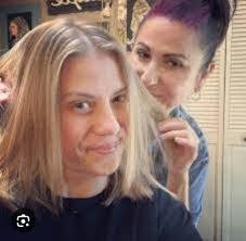 Amanda Plourde's Instagram, Twitter & Facebook