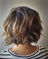 Accordingly, a bob is no longer just a bob, it is a messy, graduated bob with air within the strands, and it looks quite fabulous! Short Hairstyles For Women No Bangs Latest Wavy Short Hairstyles For Ladies Short Hairstyles Wavy Bob Hairstyles Thick Hair Styles Choppy Bob Hairstyles