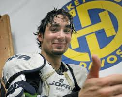Ambühl began playing junior hockey in the hc davos organization, with the club's junior team. Andres Ambuhl Alchetron The Free Social Encyclopedia
