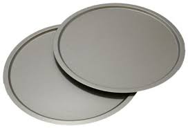 Ovenstuff Non Stick 12 Inch Pizza Pan Two Piece Set See This Awesome Image Baking Pans Pan Pizza Pizza Pans Baking Pans