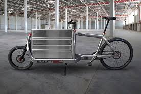 on my wishlist larry vs harry bullitt cargo bike cargo bike bullitt cargo bike bicycle