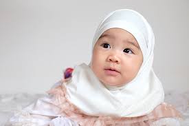 Nama merupakan ungkapan doa orang tua bagi keturunannya. 100 Nama Bayi Perempuan Islami Dan Artinya Dari A Z 2021 Mamapapa Id