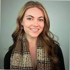 Eleanor Vail's Instagram, Twitter & Facebook