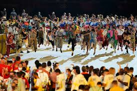 From the passing of the olympic flag to incredible performances by japanese dancers, take a look at every epic moment at the 2020 tokyo olympics closing ceremony. Gkbeamcmyeddpm