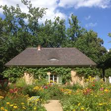 Max Liebermann Villa Wannsee Maxliebermann Wannsee Villaamwannsee Perfekteswetter Garten Nelkaroofgardens In 2020 House Styles Villa Garten