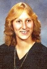 Robyn Mears's Instagram, Twitter & Facebook