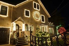 I used to send gifts to my friends on most it doesn't have to be anything big or cost a lot of money. Holiday Lights Installation Cost Holiday Lighting Cost