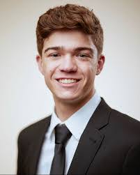 Noah Bryan's Instagram, Twitter & Facebook