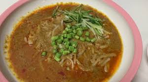 Baru puas hati hirup kuha.kena lak dengan hirisan bawang , telur rebus dan cili dalam sema. Laksa Terengganu Kuah Masak Youtube