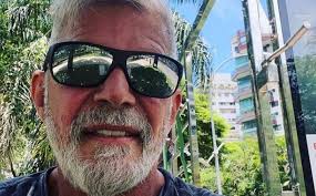 Estreou em novelas na segunda versão de selva de pedra (86), interpretando oswaldo. Epcoxuscooc60m