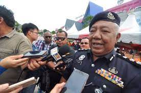Ibu pejabat polis daerah melaka tengah, jalan banda kaba, 75000 melaka tengah, melaka. Polis Berkas Banduan Terlepas Dari Hospital Melaka
