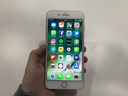 Visible supports apple's iphone xs and xr on its network. Iphone 8 Plus Review A Beautiful Consolation Prize Sophie Curtis Mirror Online