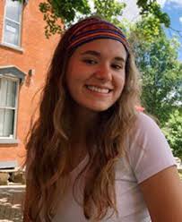 DAVIDSON HONORS COLLEGE STUDENTS EARN UM'S 2022 PRESIDENTIAL LEADERSHIP  SCHOLARSHIP