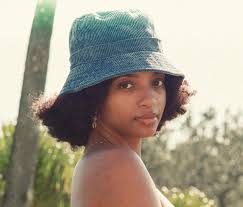 Most definitely my favorite photo dump… and a perfect beach day🏝! I spent  hours doing nothing and it was perfection. Isn't it funny how it's hard to  rest 🤔?? What I've been