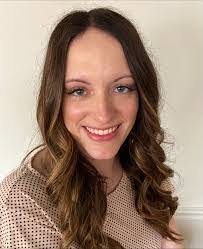 Evan Troyer's Instagram, Twitter & Facebook