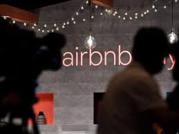 Airbnb Streamlines Fees As It Tilts Toward Biggest Hosts The Economic Times