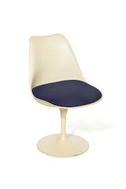 5 chaises tulipe, vintage de eero saarinen pour knoll. Interieurs Du 20e Siecle Design Sale N 2474 Lot N 6 Artcurial