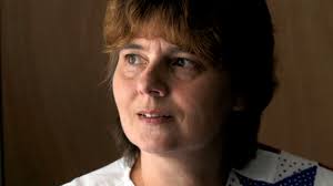 Woman finds comfort in comforting others