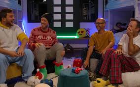 Ils ont dépassé le million d'abonnés le 16 juillet 2017. Mcfly Et Carlito Max Bird Les Teles Draguent Les Youtubeurs Le Parisien
