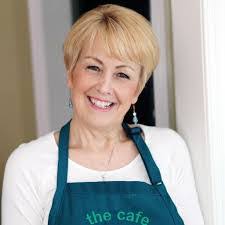 Francine Steele's Instagram, Twitter & Facebook