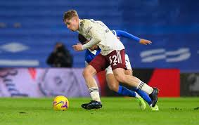 Danny simpson recalls a story from the huddersfield training ground. Huddersfield Town Fans Send Message To Emile Smith Rowe